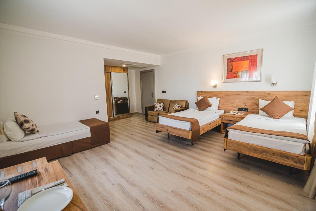 Uptown Bueyuek Anadolu Girne Hotel Kyrenia (Northern Cyprus) Exterior foto