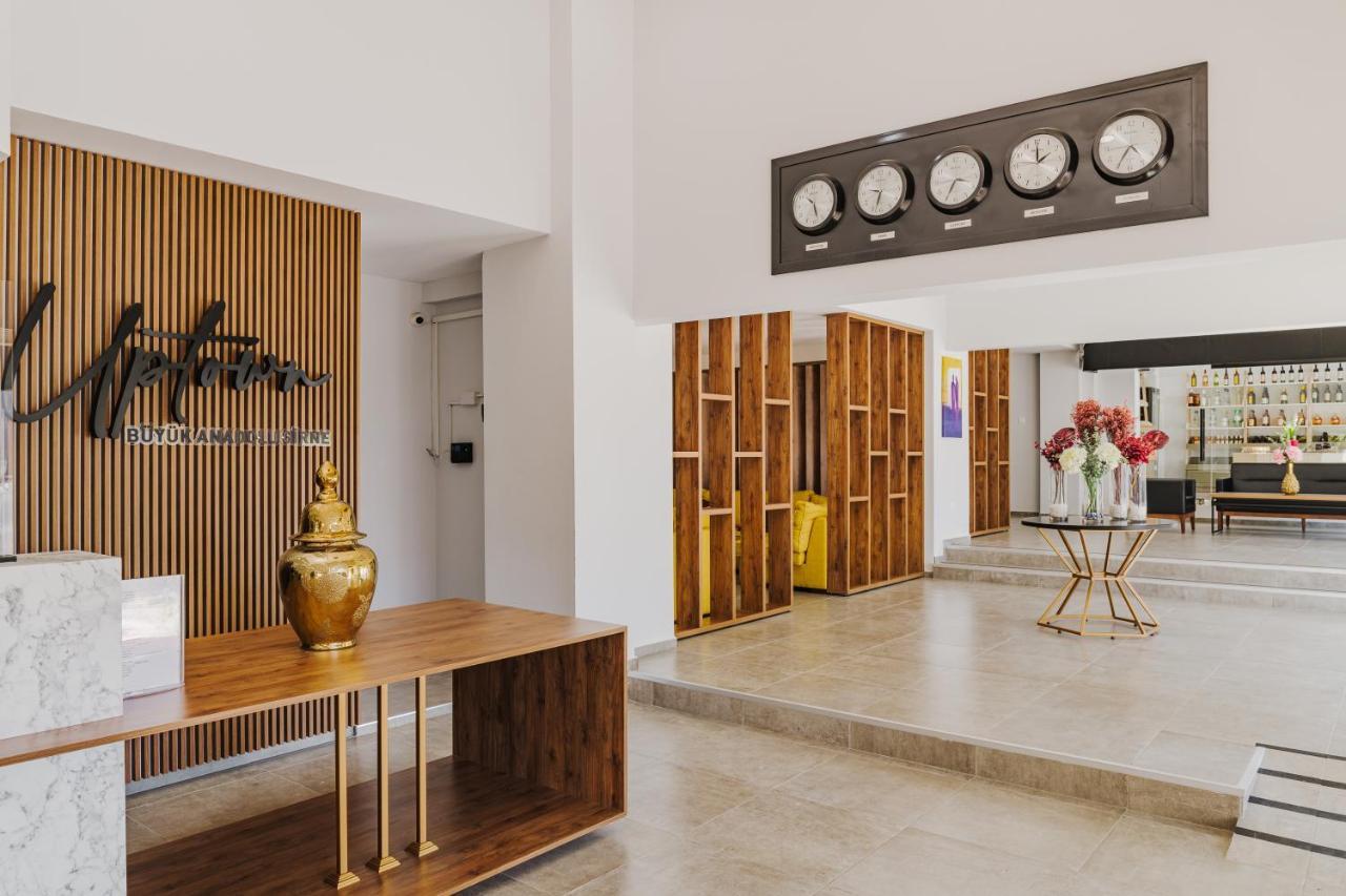 Uptown Bueyuek Anadolu Girne Hotel Kyrenia (Northern Cyprus) Exterior foto