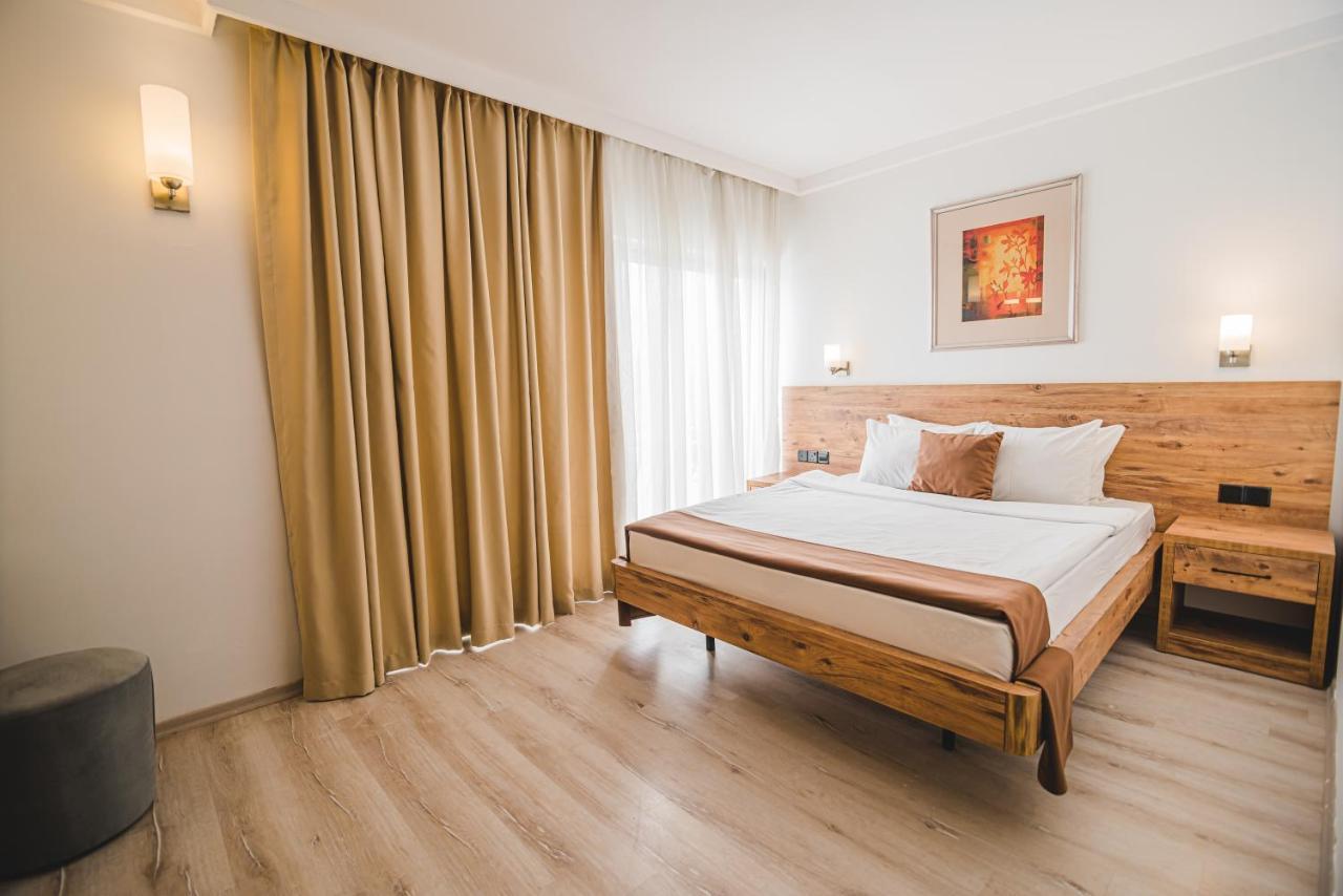 Uptown Bueyuek Anadolu Girne Hotel Kyrenia (Northern Cyprus) Exterior foto