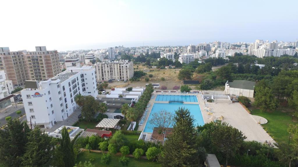 Uptown Bueyuek Anadolu Girne Hotel Kyrenia (Northern Cyprus) Exterior foto