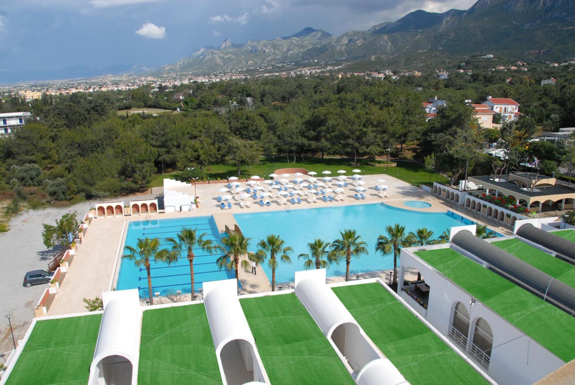 Uptown Bueyuek Anadolu Girne Hotel Kyrenia (Northern Cyprus) Exterior foto