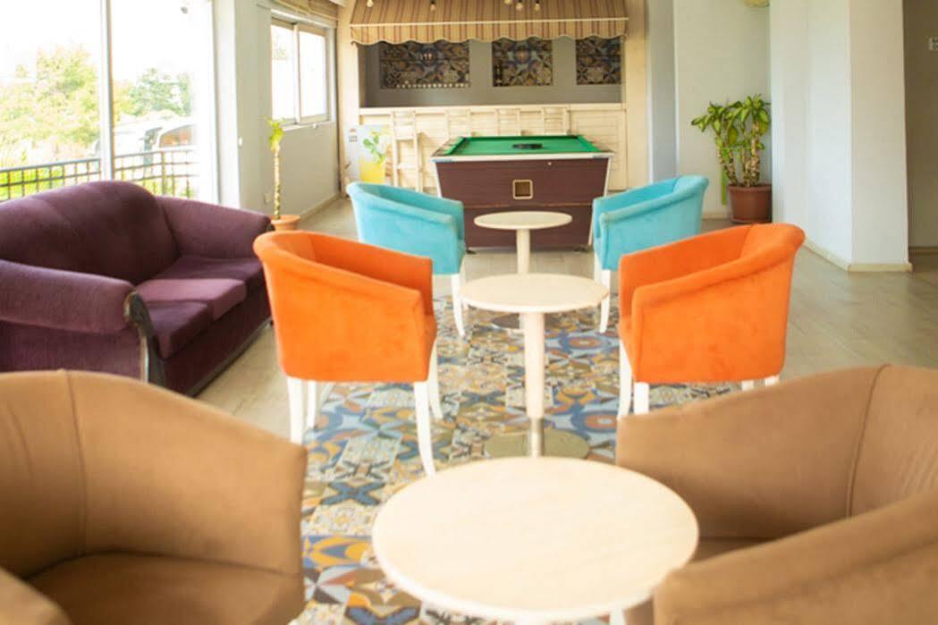 Uptown Bueyuek Anadolu Girne Hotel Kyrenia (Northern Cyprus) Exterior foto